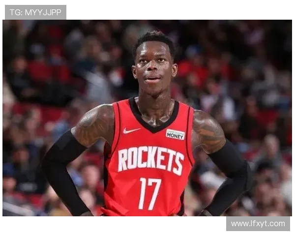 丹尼斯施罗德的篮球之路与职业生涯的辉煌成就分析