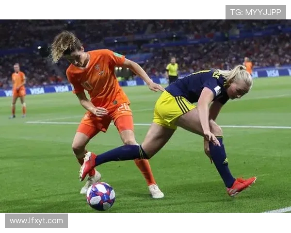 瑞典女子足球队与意大利女子足球队精彩对决比分分析与赛后点评 瑞典女子足球队与意大利女子足球队精彩对决比分分析与赛后点评