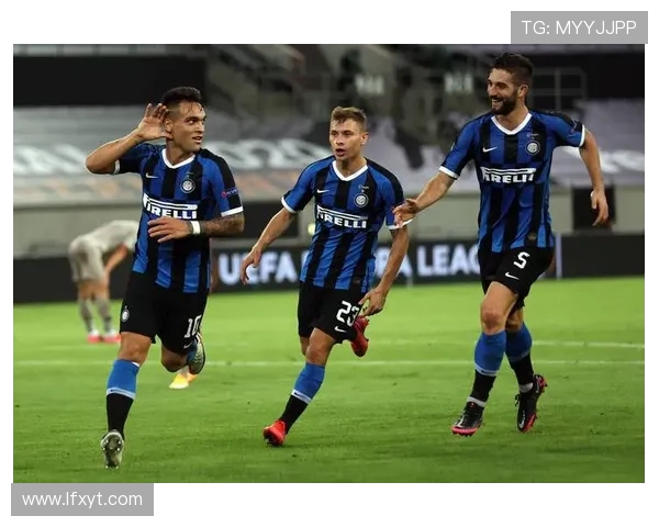 罗马与国际米兰激战正酣比分揭晓精彩瞬间回顾 罗马与国际米兰激战正酣比分揭晓精彩瞬间回顾