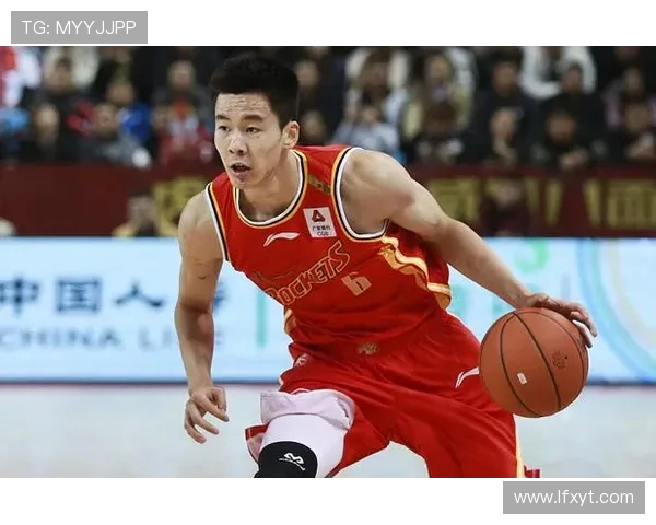 郭昊文的篮球之路：从青涩少年到职业球员的成长故事与挑战