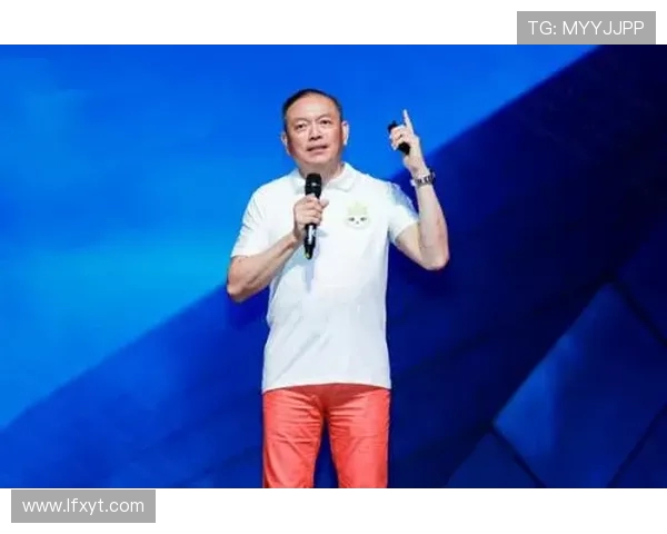 韩硕的成长之路:从青涩少年到职场精英的蜕变与奋斗故事